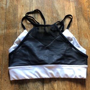 Black and White Without Walls Top Size xs